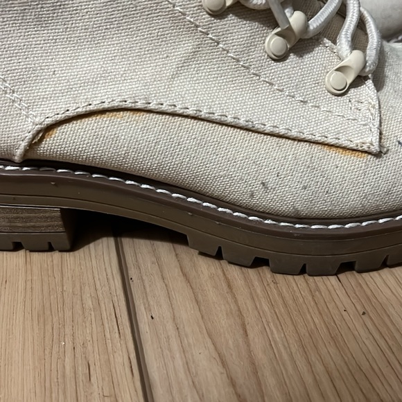 Boots - Picture 2 of 6